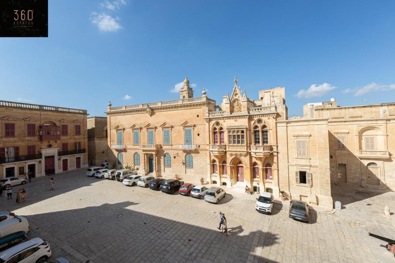 דירות Palazzo 16Th Century Mdina, Opposite St Paul'S Cathedral By 360 Estates מראה חיצוני תמונה