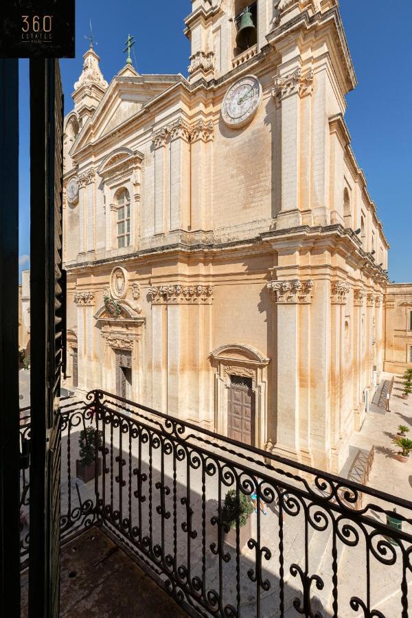 דירות Palazzo 16Th Century Mdina, Opposite St Paul'S Cathedral By 360 Estates מראה חיצוני תמונה