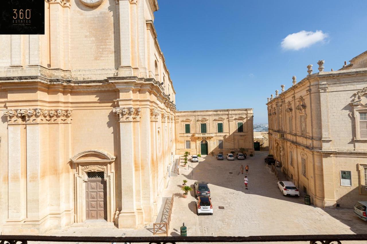 דירות Palazzo 16Th Century Mdina, Opposite St Paul'S Cathedral By 360 Estates מראה חיצוני תמונה